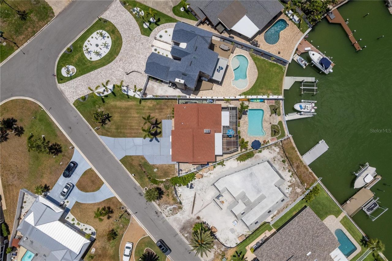 2202 Donato Drive, Belleair Beach, FL 33786 Photo