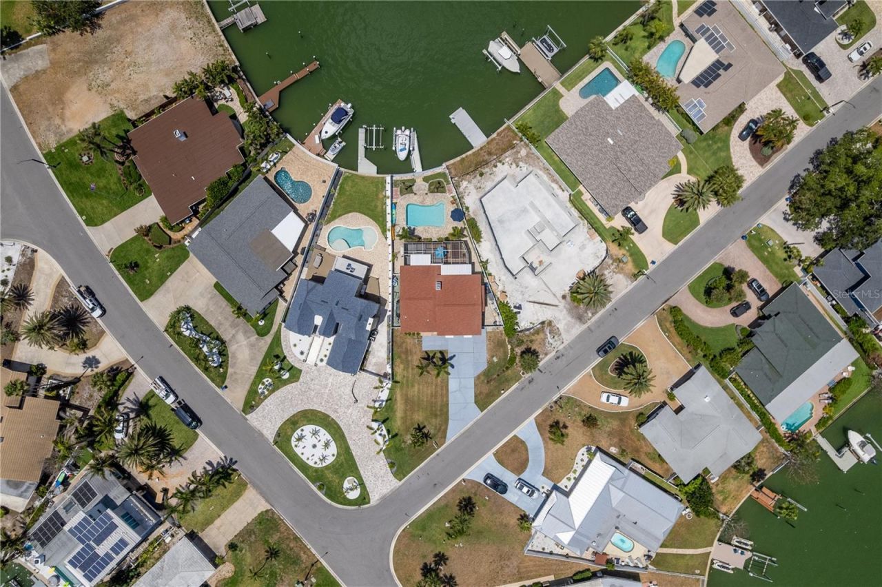 2202 Donato Drive, Belleair Beach, FL 33786 Photo