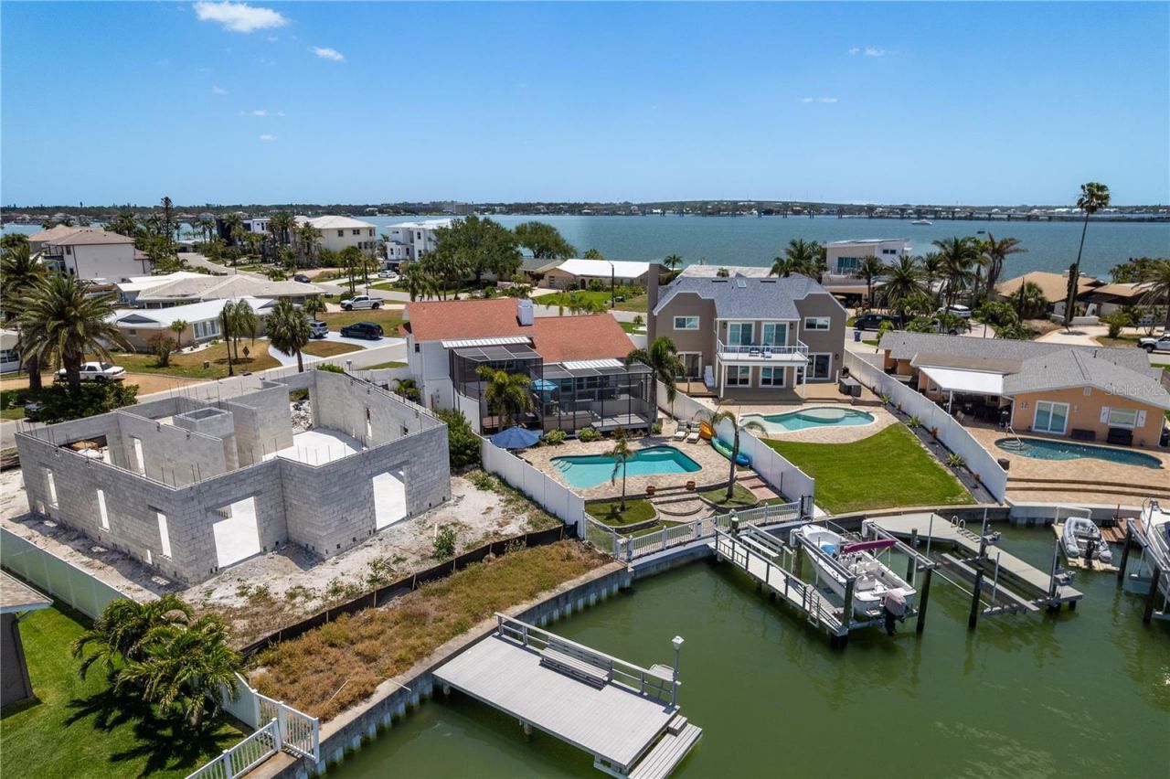 2202 Donato Drive, Belleair Beach, FL 33786 Photo