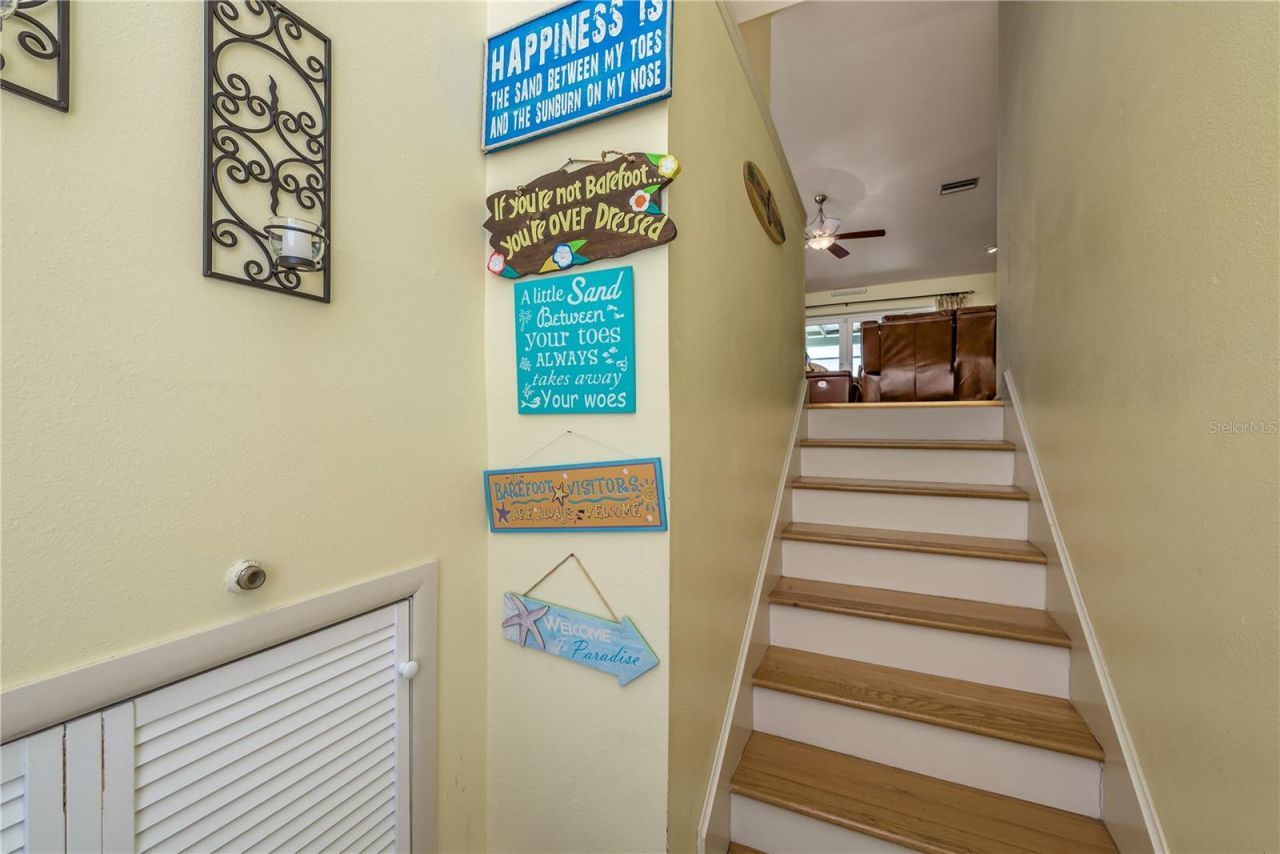 2202 Donato Drive, Belleair Beach, FL 33786 Photo