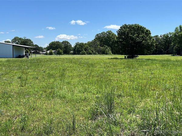 NW 5th, Stigler, OK 74462