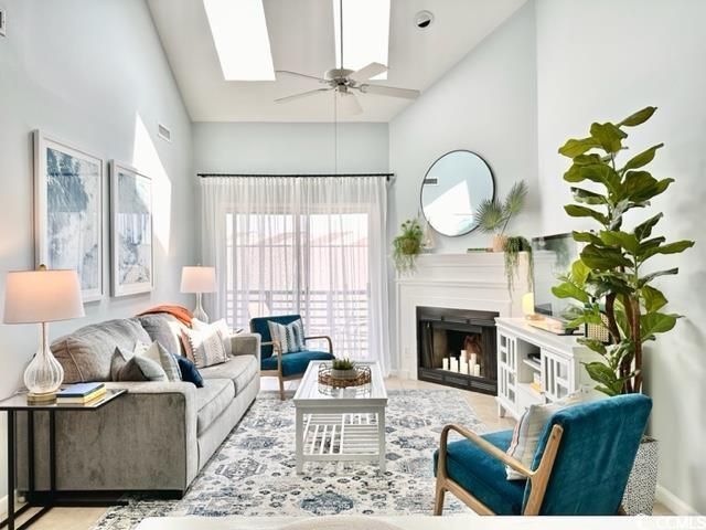 201 N Hillside Dr. Photo 29