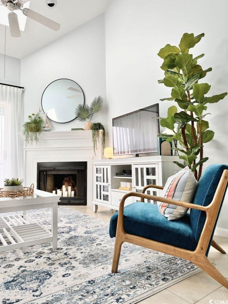 201 N Hillside Dr. Photo 4