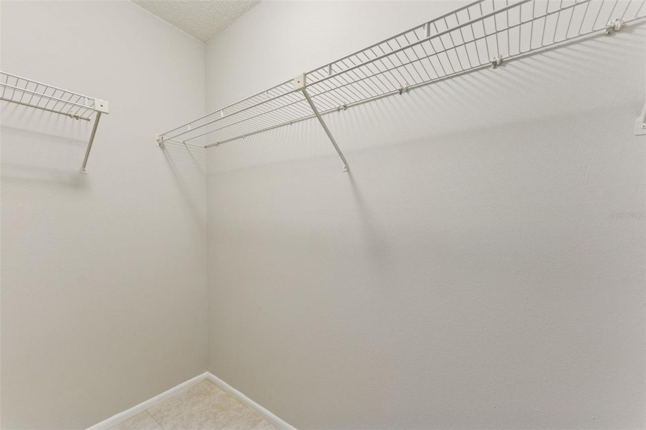 2640 Woodgate Lane, Unit F6, Sarasota, FL 34231 Photo