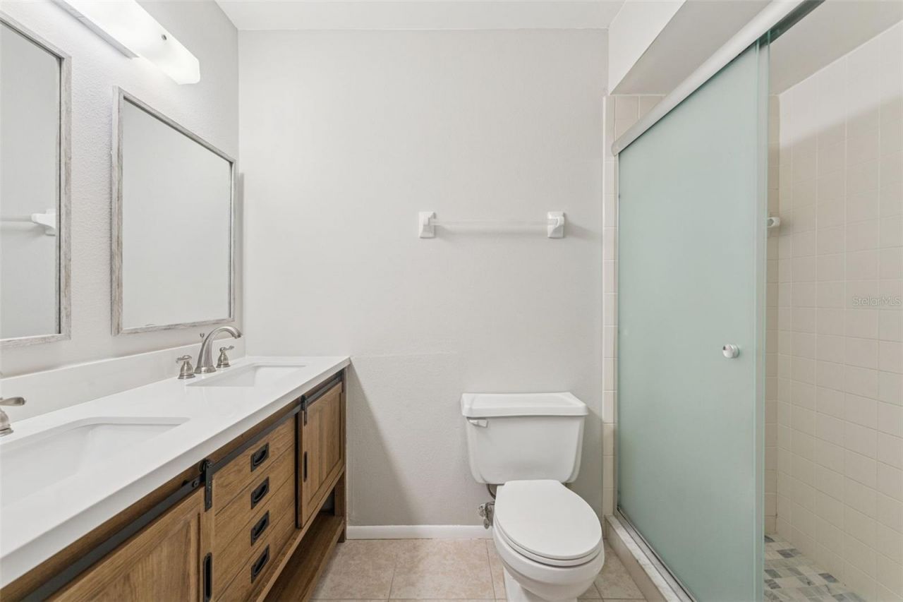 2640 Woodgate Lane, Unit F6, Sarasota, FL 34231 Photo