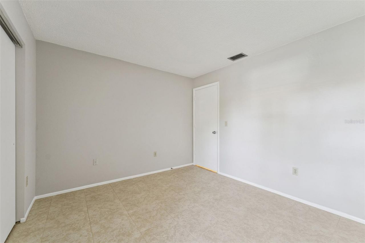 2640 Woodgate Lane, Unit F6, Sarasota, FL 34231 Photo