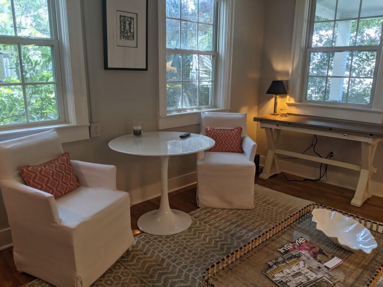 36 Charlotte Street Photo 11