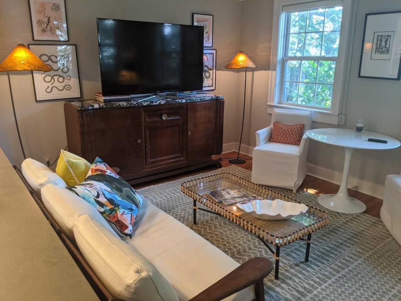 36 Charlotte Street Photo 12