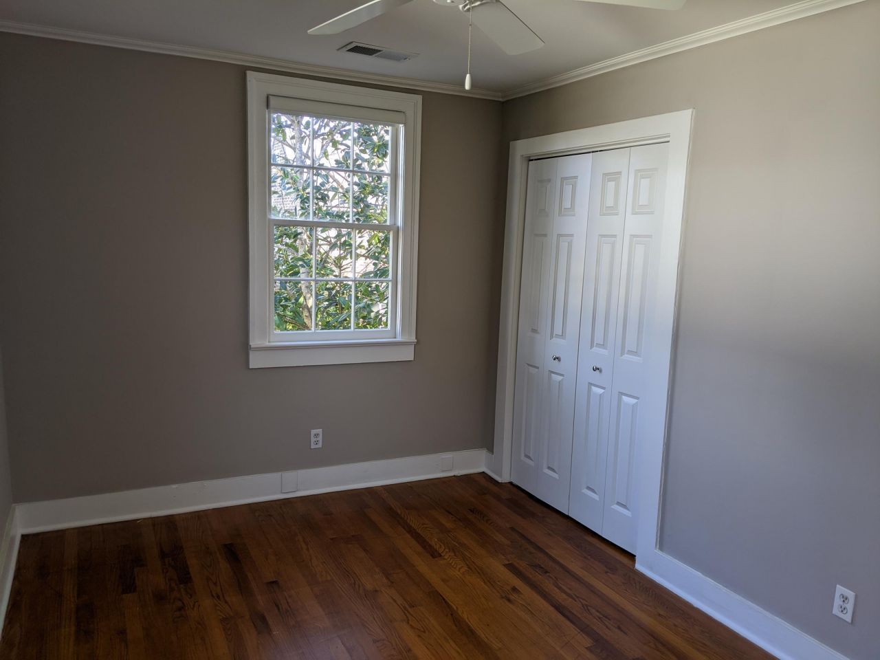 36 Charlotte Street Photo 23