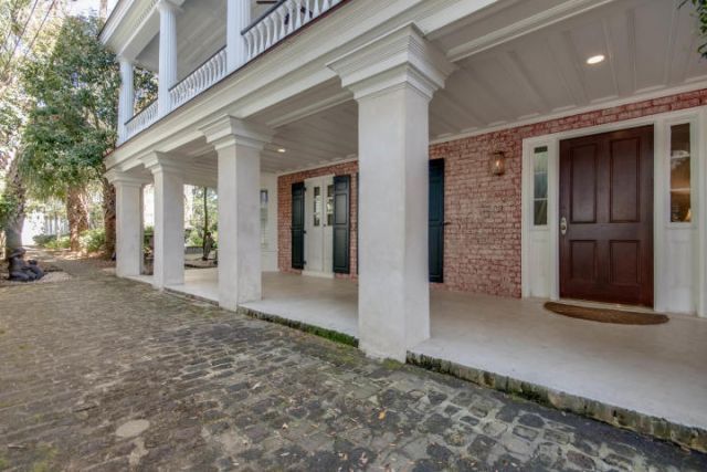 36 Charlotte Street Photo 35