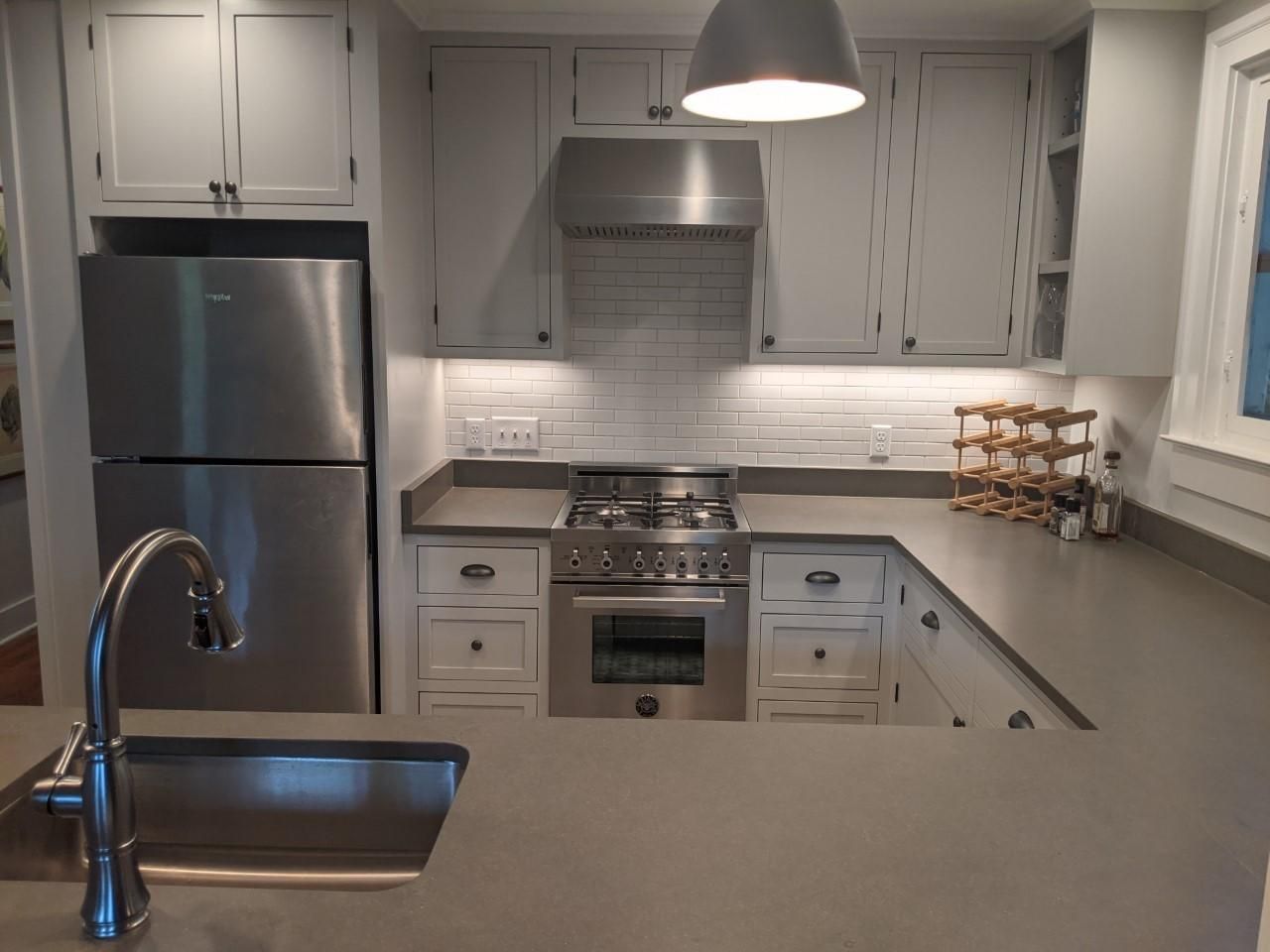 36 Charlotte Street Photo 7