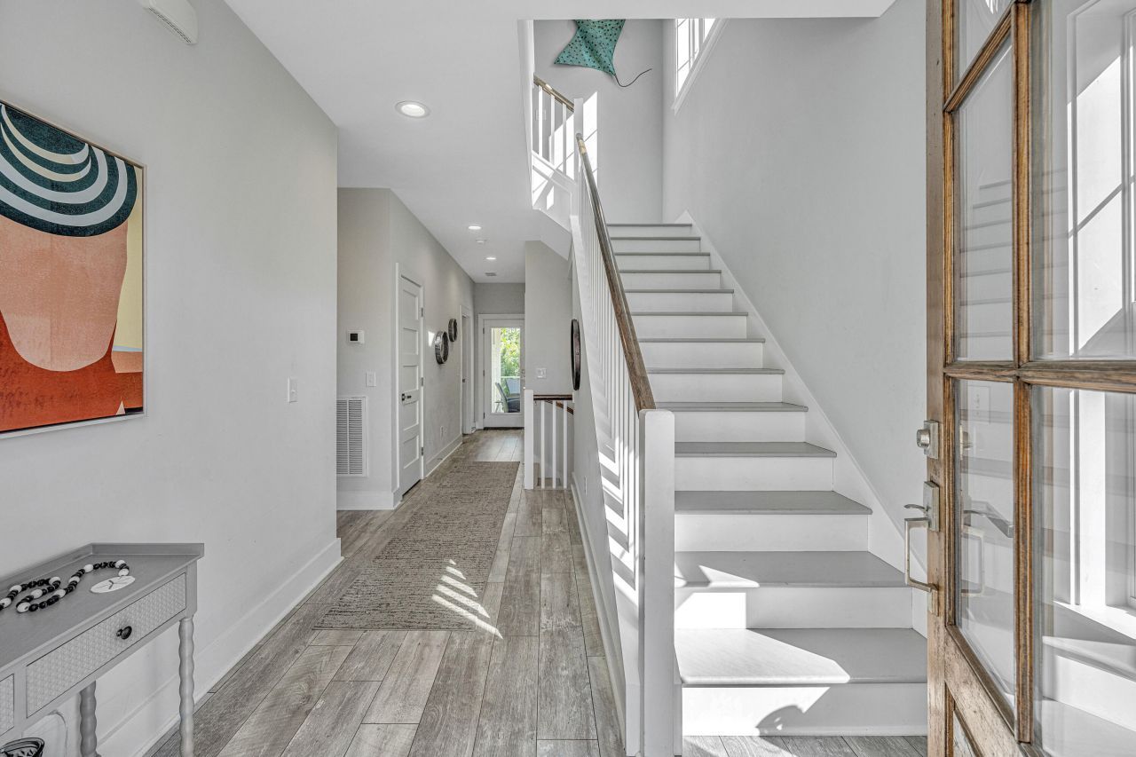 2501 Myrtle Street Photo 7