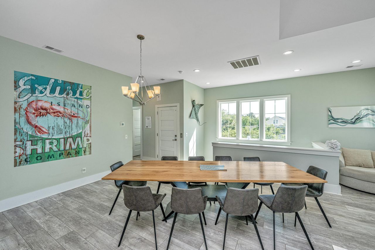 2501 Myrtle Street Photo 9