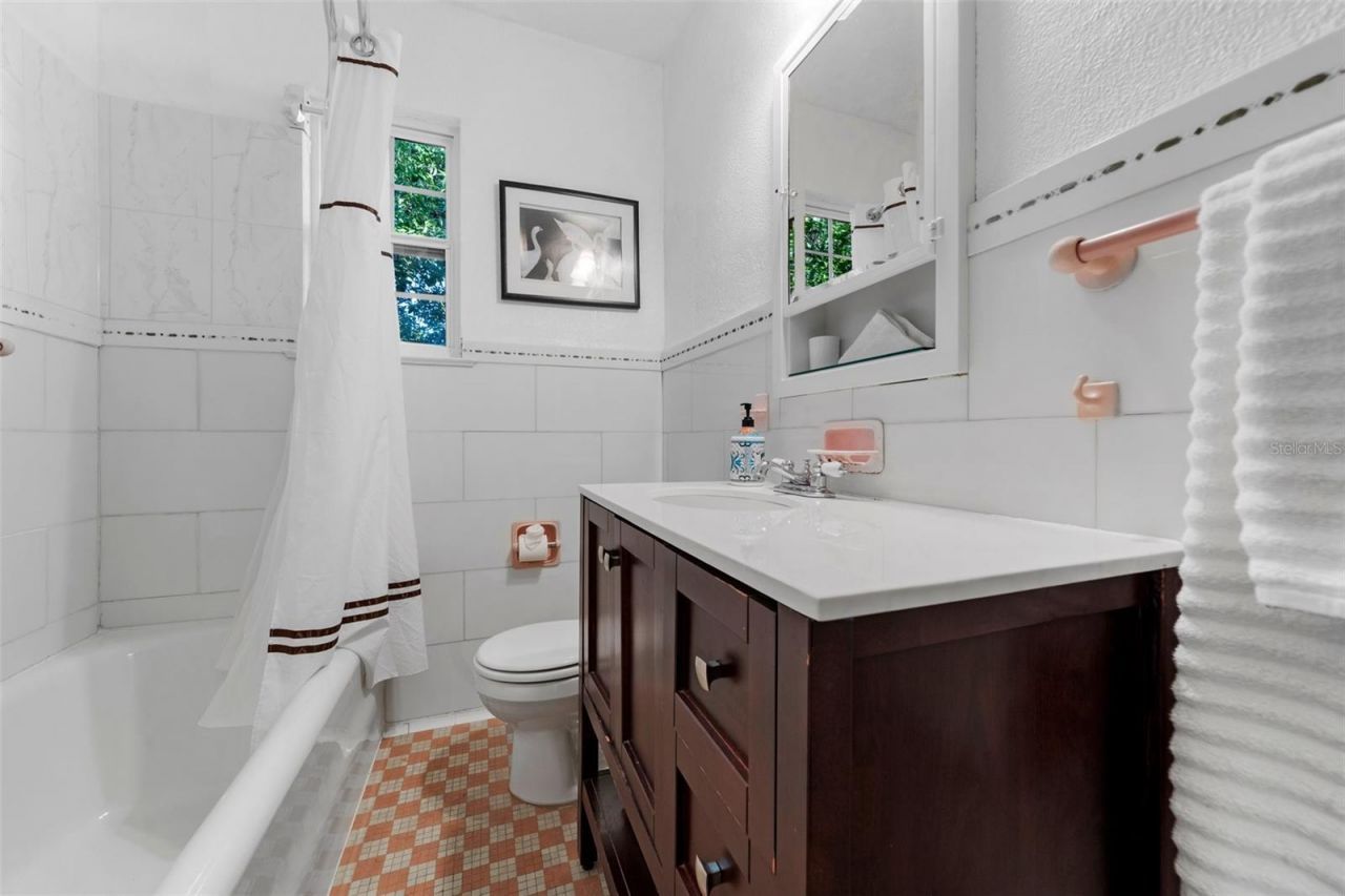 344 N Lantana Avenue N, Sarasota, FL 34243 Photo