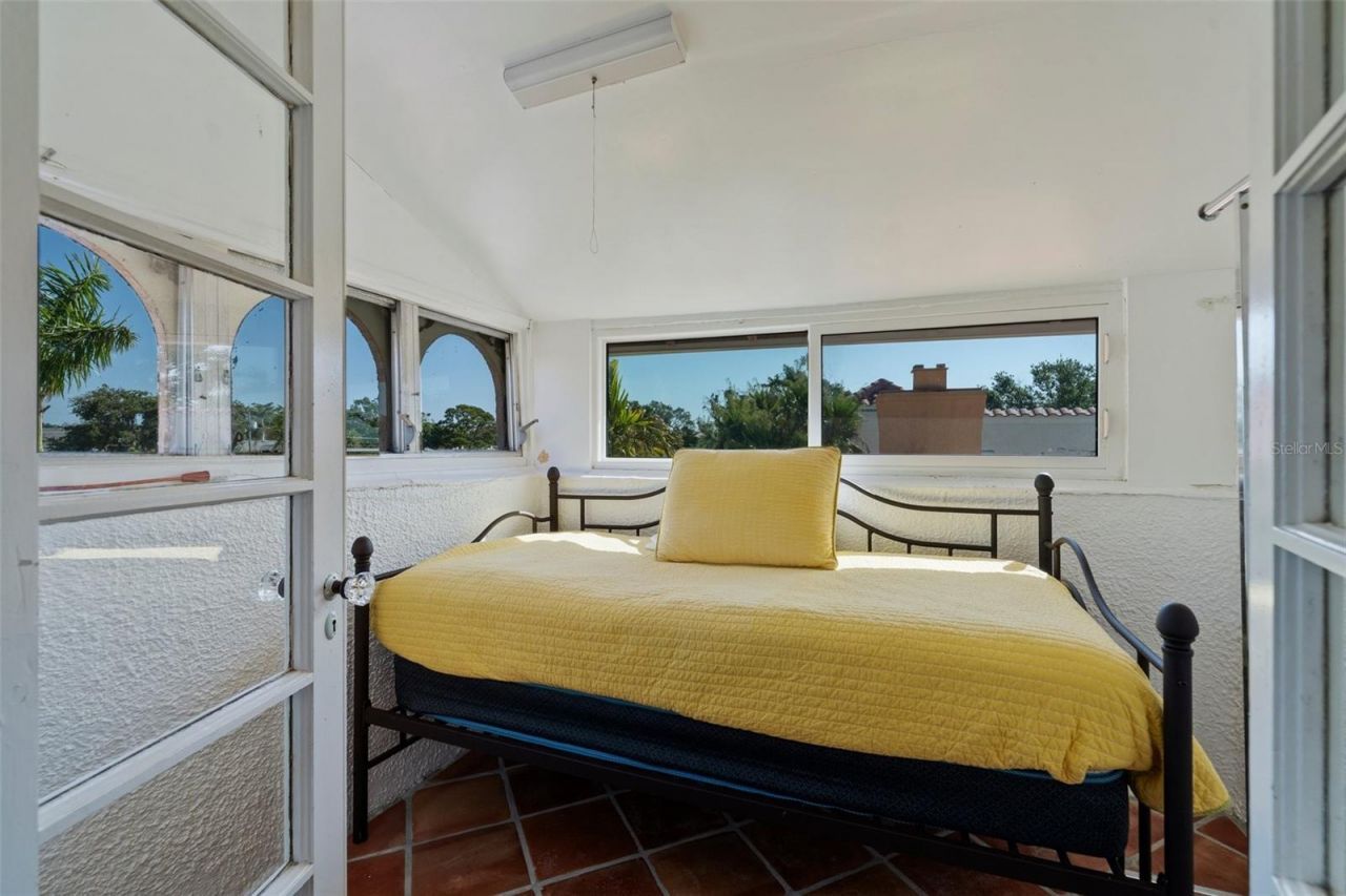 344 N Lantana Avenue N, Sarasota, FL 34243 Photo