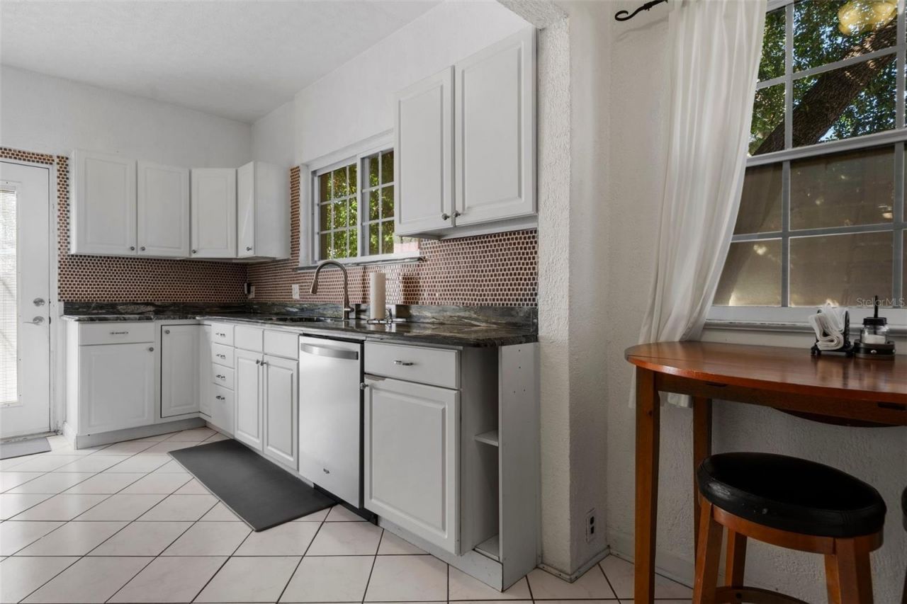 344 N Lantana Avenue N, Sarasota, FL 34243 Photo