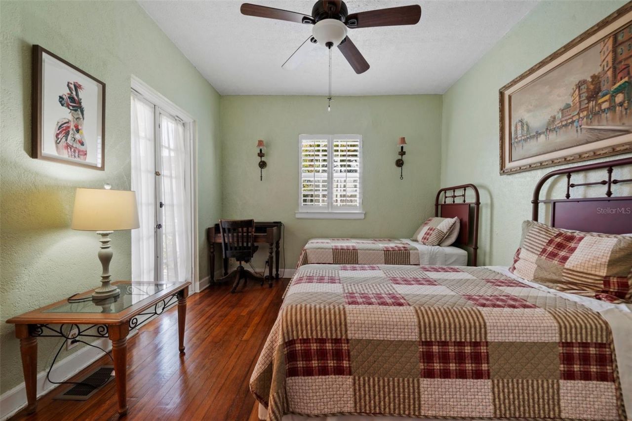 344 N Lantana Avenue N, Sarasota, FL 34243 Photo