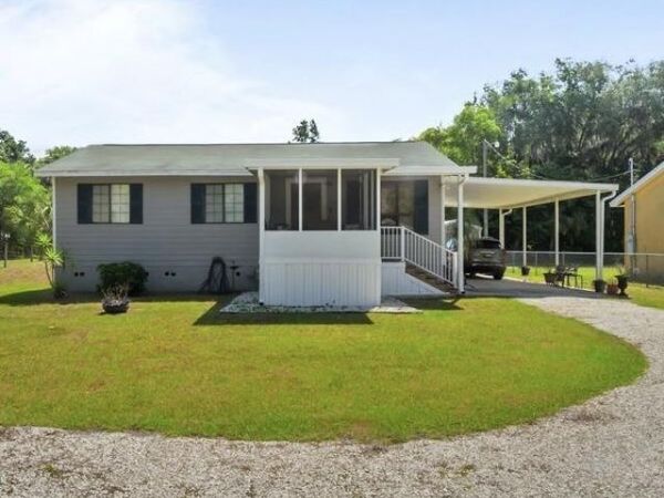 210 PINE Street, East Palatka, FL 32131