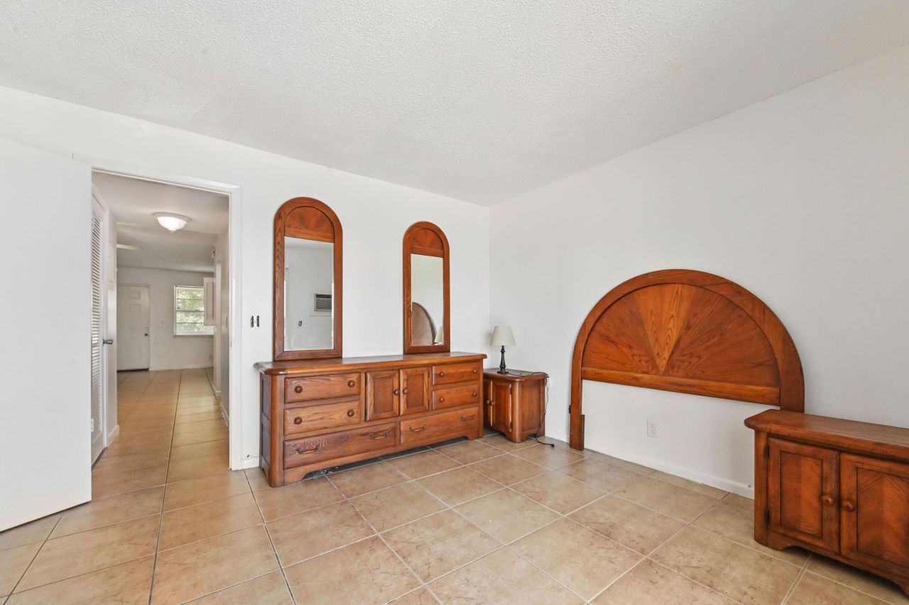 111 Dorchester E, Unit 111, West Palm Beach, FL 33417 Photo