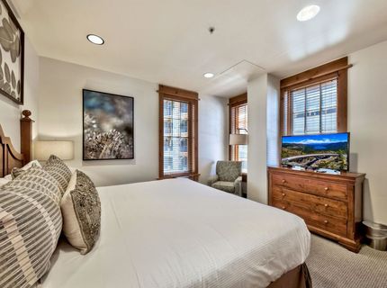 8001 Northstar Drive, Truckee, CA 96161 Photo