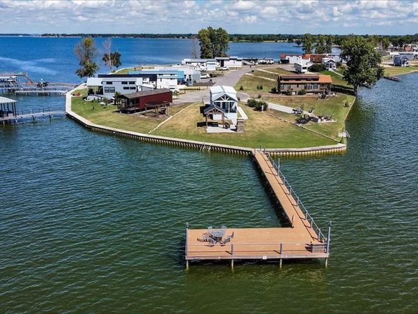 6465 Peninsula Road, Kerens, TX 75144