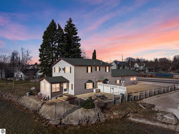 218 Main Street S, Lake City, MI 49651