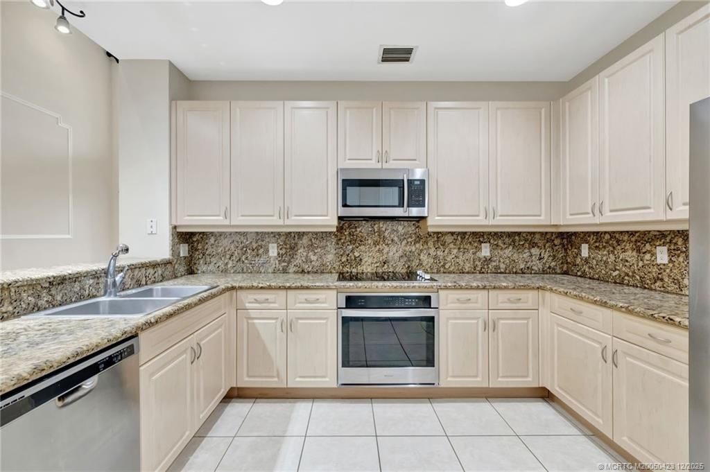 2408 SW Island Creek Trail, Palm City, FL 34990 Photo