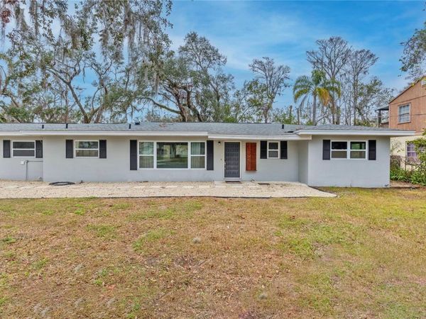 11927 RIVERHILLS DR, TEMPLE TERRACE, FL 33617