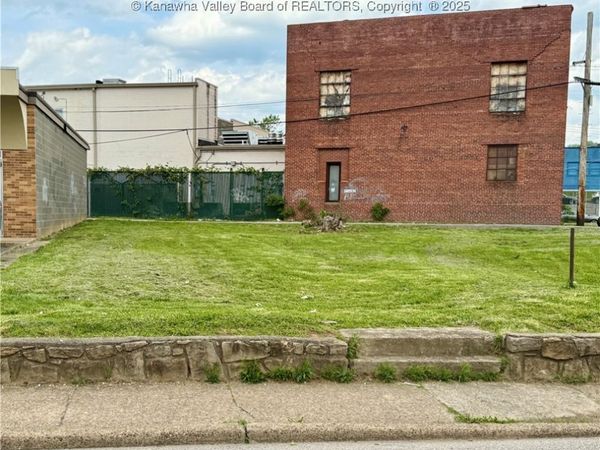 610 Central Avenue, Charleston, WV 25302
