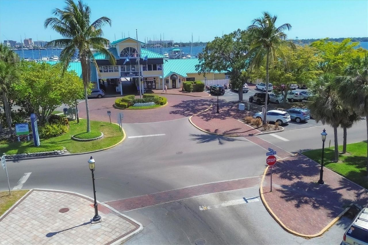 3007 Live Oak Lane, Palmetto, FL 34221 Photo