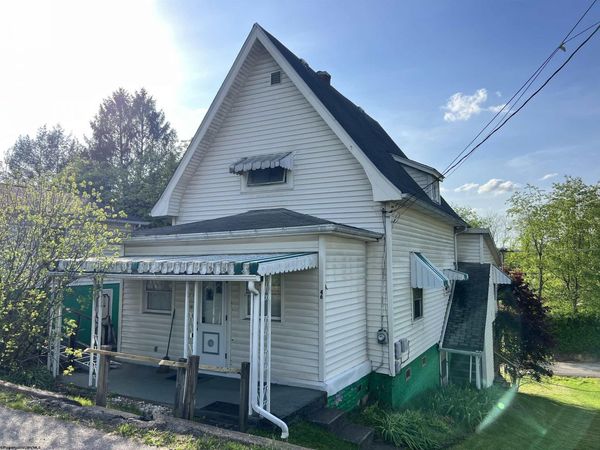 46 Grand Avenue, West Union, WV 26456