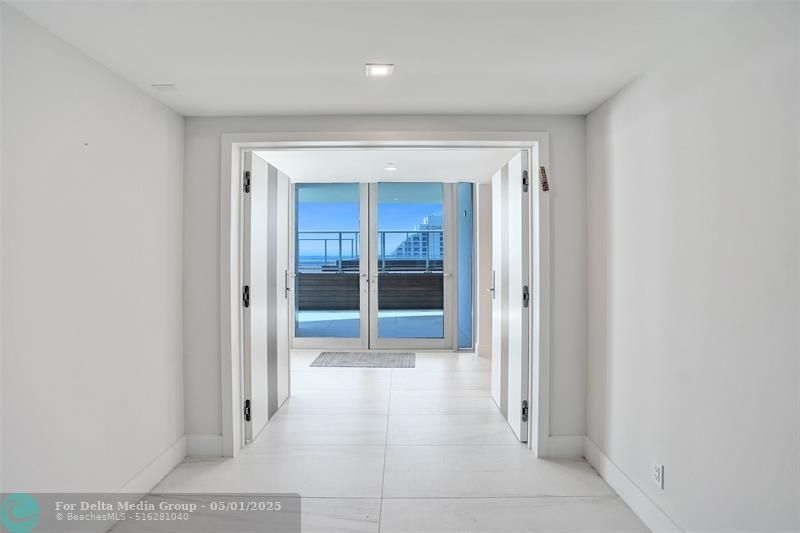 701 N Fort Lauderdale Beach Boulevard, Unit PH1801, Fort Lauderdale, FL 33304 Photo