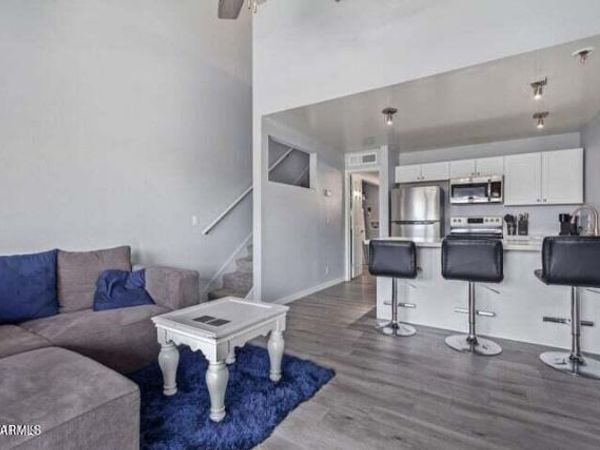 8055 E THOMAS Road, Unit D111, Scottsdale, AZ 85251