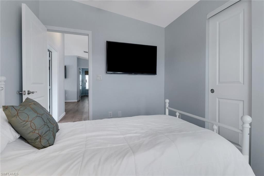 20721 Basin Dr, Estero, FL 33928 Photo