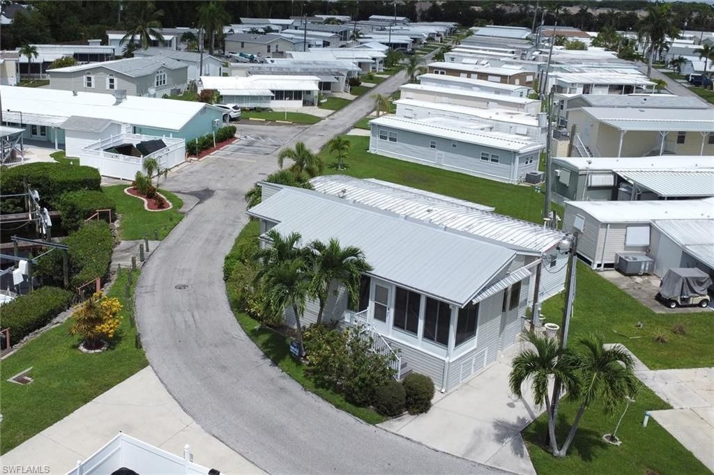 20721 Basin Dr, Estero, FL 33928 Photo