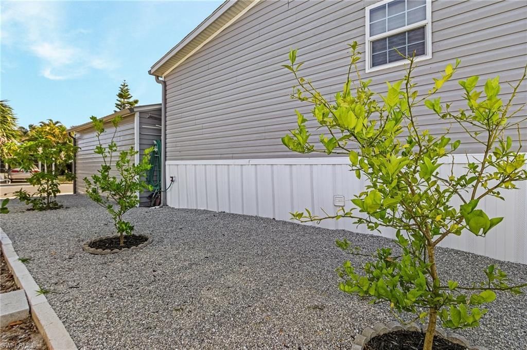 7157 Ladyfish Dr, Saint James City, FL 33956 Photo