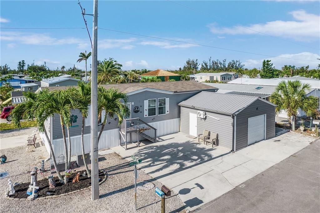 7157 Ladyfish Dr, Saint James City, FL 33956 Photo