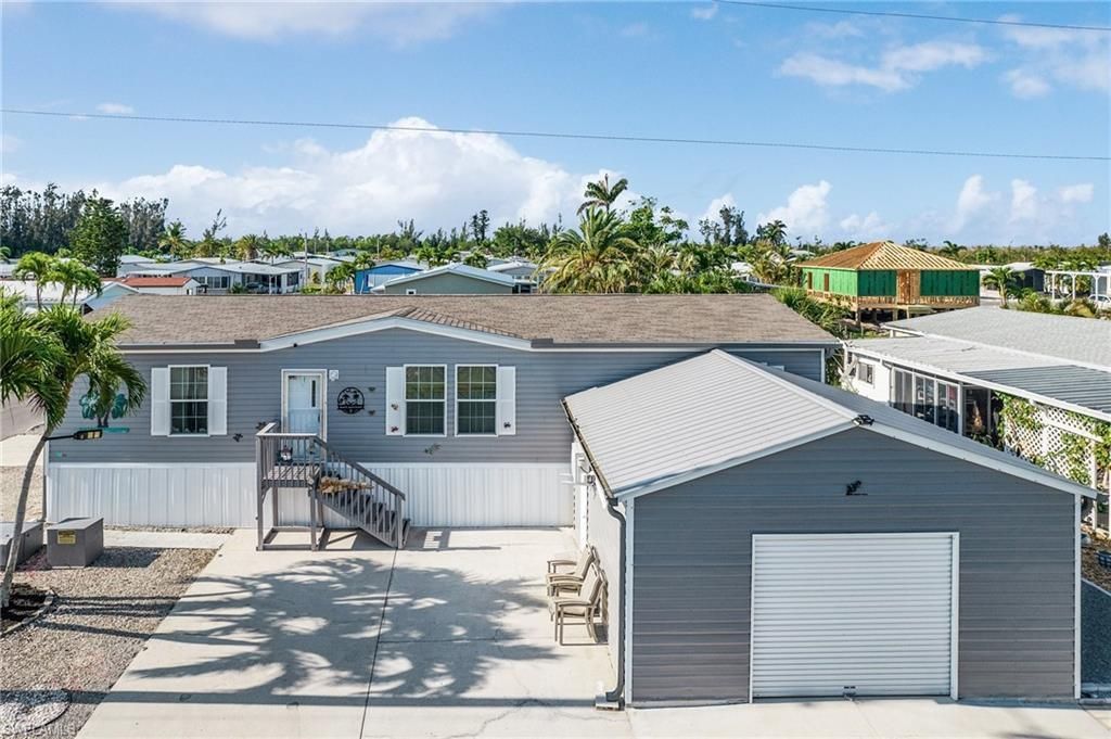 7157 Ladyfish Dr, Saint James City, FL 33956 Photo