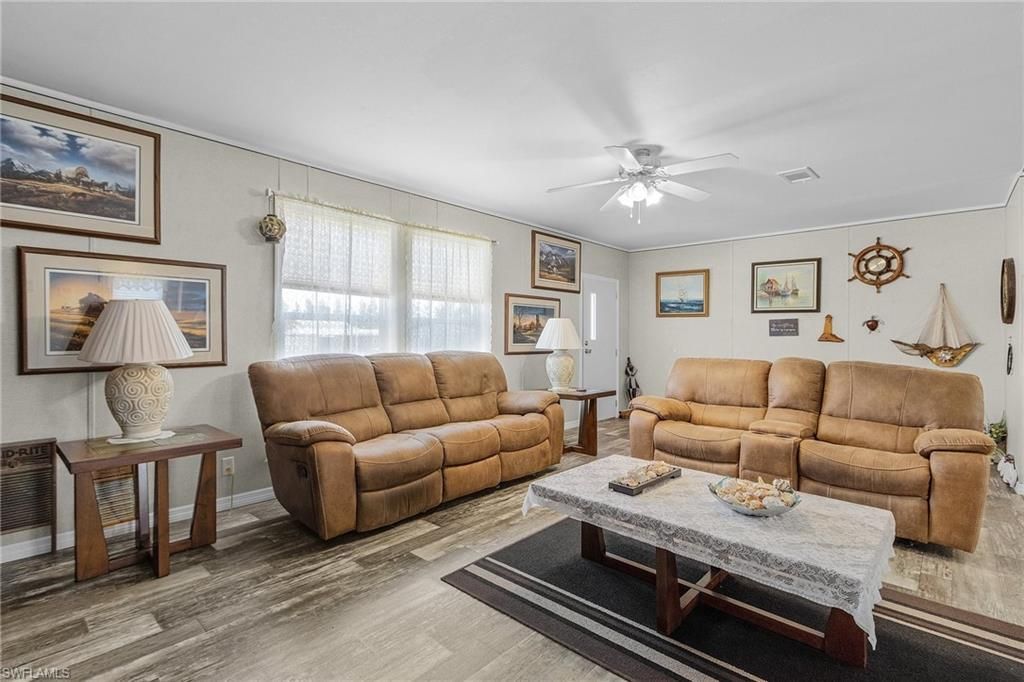 7157 Ladyfish Dr, Saint James City, FL 33956 Photo