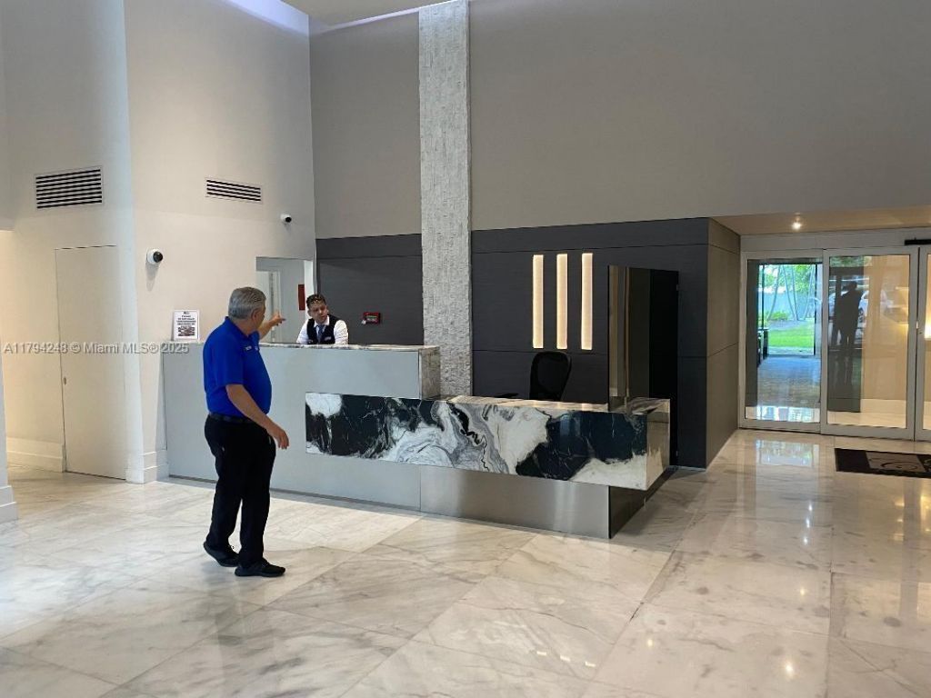 3300 NE 192nd St, Unit 612, Aventura, FL 33180 Photo