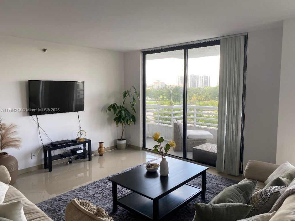 3300 NE 192nd St, Unit 612, Aventura, FL 33180 Photo