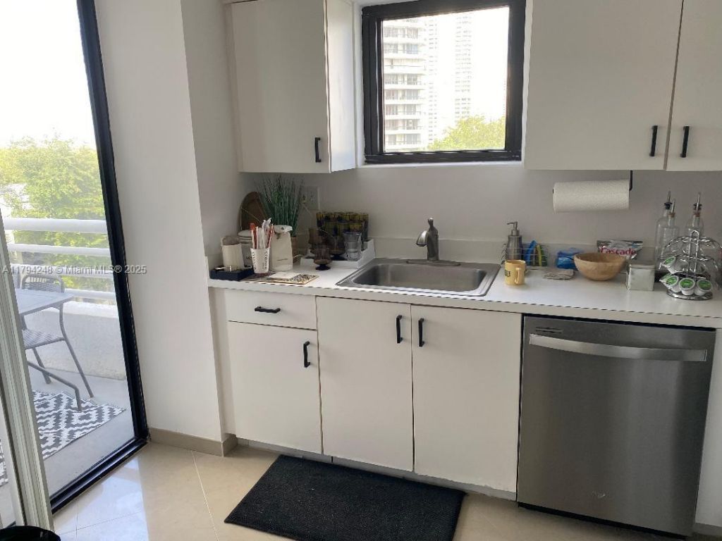 3300 NE 192nd St, Unit 612, Aventura, FL 33180 Photo