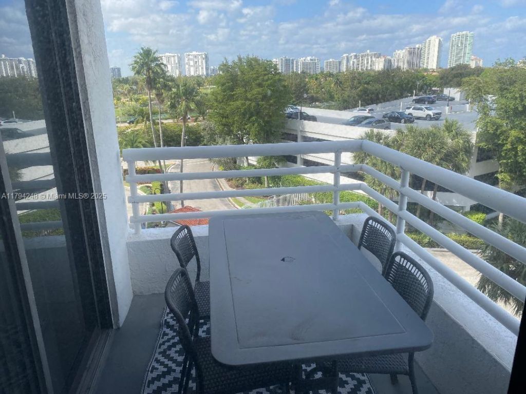3300 NE 192nd St, Unit 612, Aventura, FL 33180 Photo