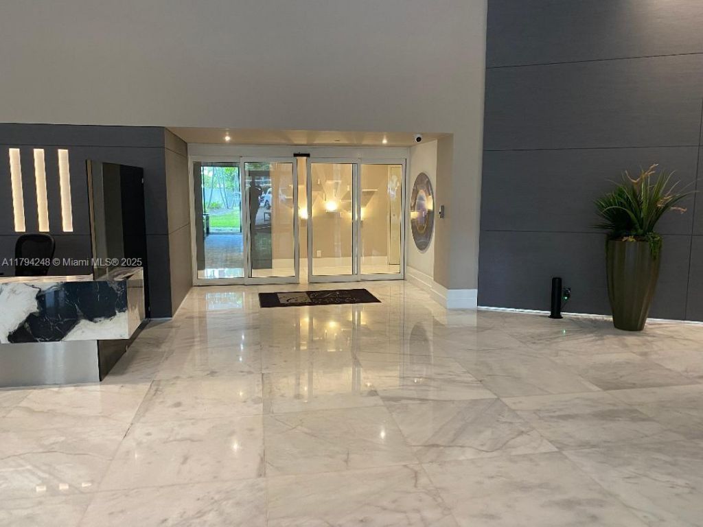 3300 NE 192nd St, Unit 612, Aventura, FL 33180 Photo