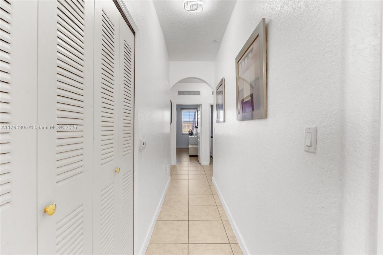10012 NW 7 St, Unit 107, Miami, FL 33172 Photo