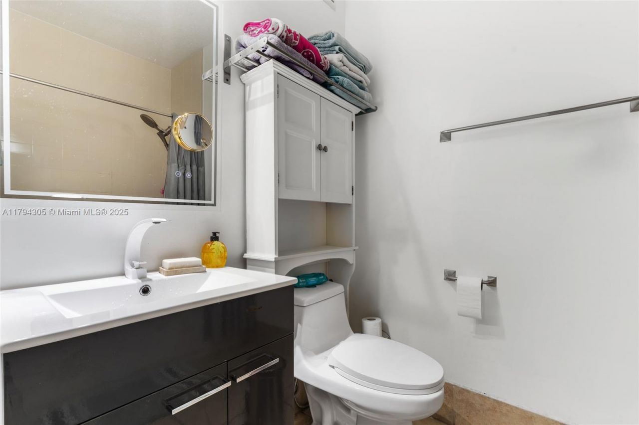 10012 NW 7 St, Unit 107, Miami, FL 33172 Photo