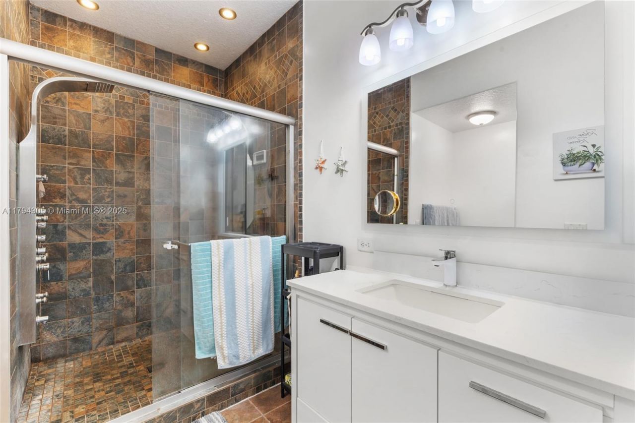 10012 NW 7 St, Unit 107, Miami, FL 33172 Photo