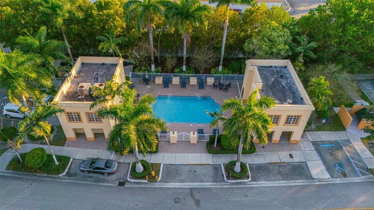 10012 NW 7 St, Unit 107, Miami, FL 33172 Photo