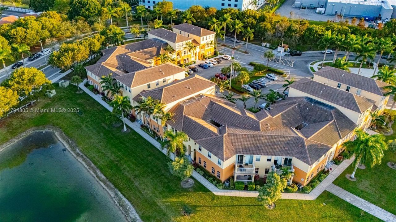 10012 NW 7 St, Unit 107, Miami, FL 33172 Photo