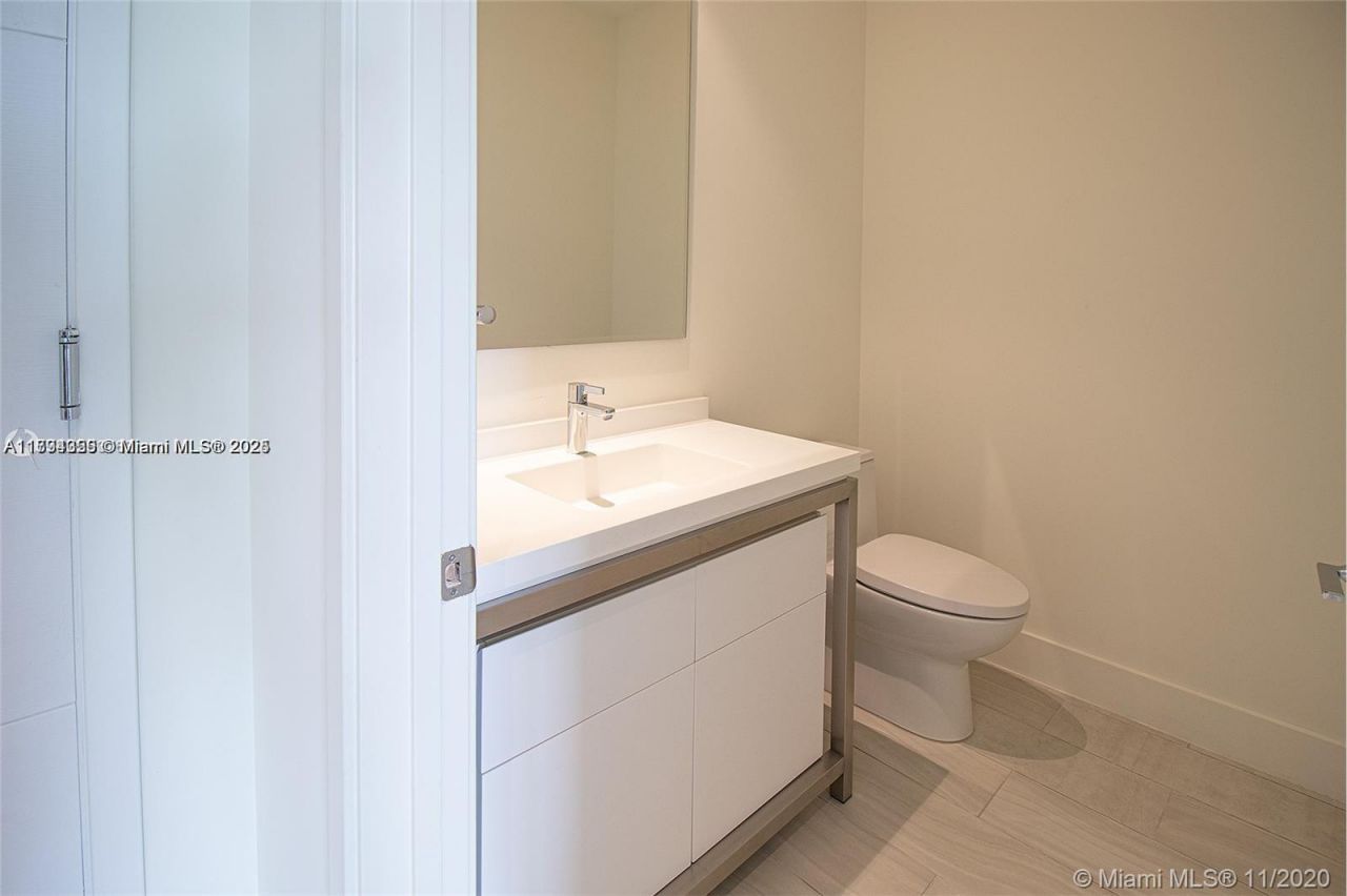 2000 Metropica Way, Unit 615, Sunrise, FL 33323 Photo